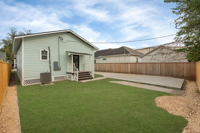 203 Archer Street, Houston, TX 77009