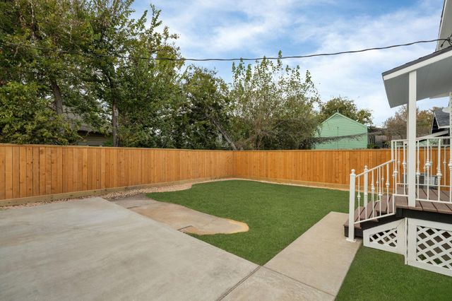 203 Archer Street, Houston, TX 77009