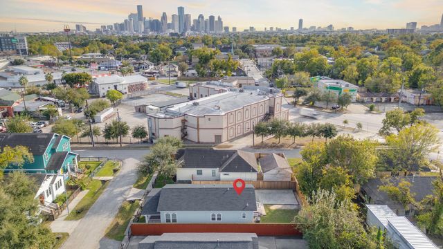 203 Archer Street, Houston, TX 77009