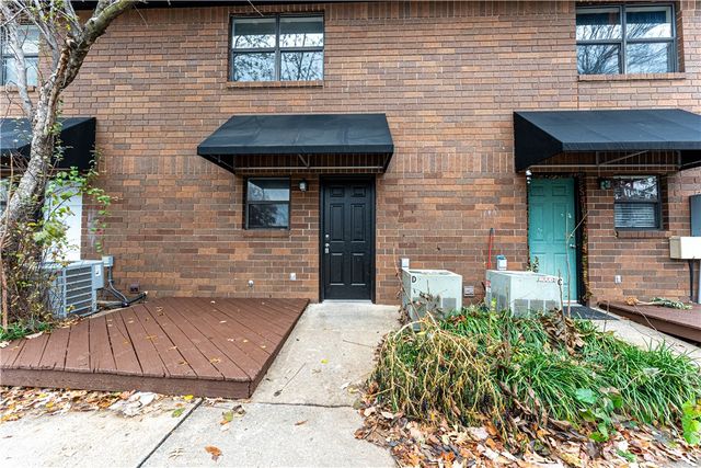 317 Copper Oaks Drive, Centerton, AR 72719