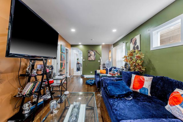 8949 S Elizabeth Street, Chicago, IL 60620