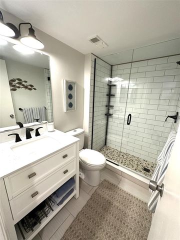 6327 PALMA DEL MAR BOULEVARD S 219, St Petersburg, FL 33715