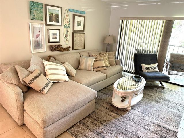 6327 PALMA DEL MAR BOULEVARD S 219, St Petersburg, FL 33715