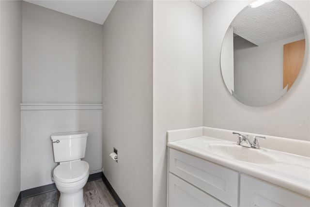 4410 64th Street, Urbandale, IA 50322