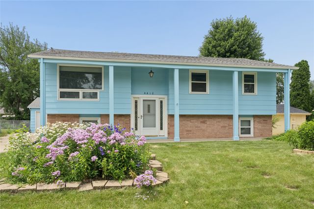 4410 64th Street, Urbandale, IA 50322