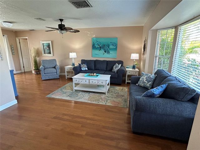 6805 16TH AVENUE DRIVE W, Bradenton, FL 34209