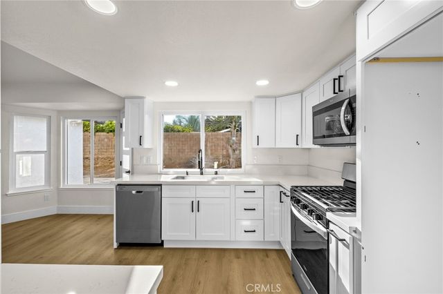 156 S Loretta Avenue, Rialto, CA 92376