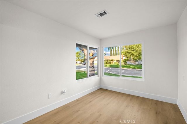 156 S Loretta Avenue, Rialto, CA 92376