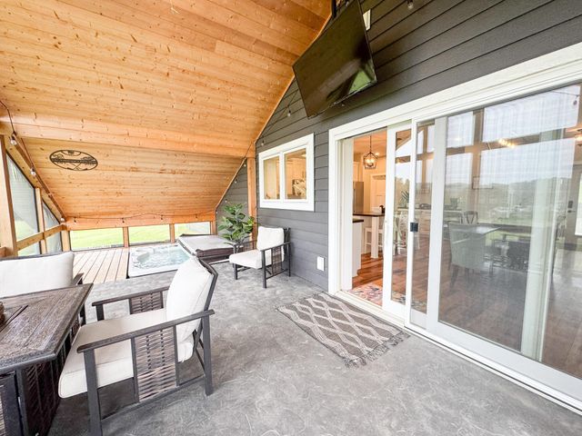 24718 W Elbow Road, Pelican Rapids, MN 56572