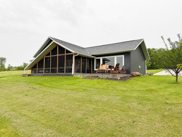 24718 W Elbow Road, Pelican Rapids, MN 56572