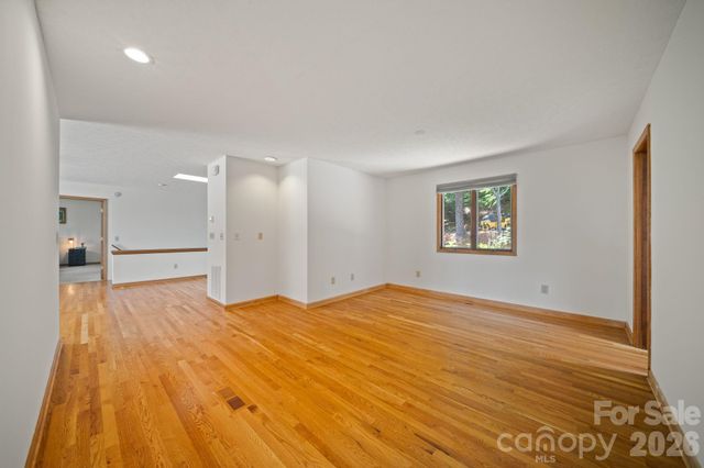1105 High Vista Drive, Mills River, NC 28759