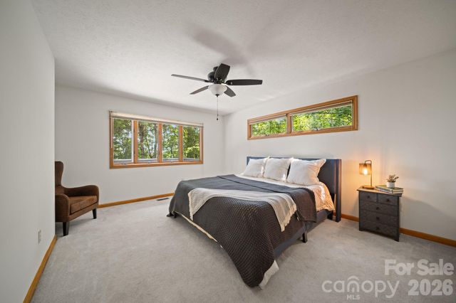 1105 High Vista Drive, Mills River, NC 28759
