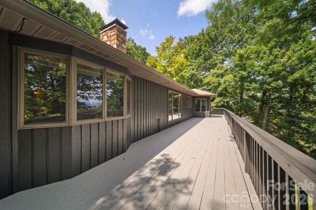1105 High Vista Drive, Mills River, NC 28759