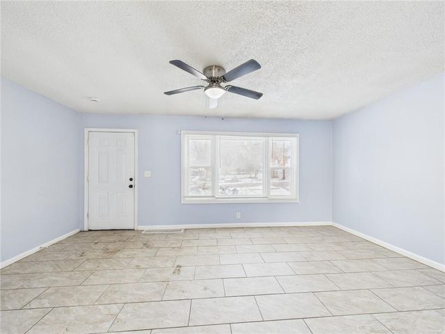 1603 E 82ND Street, Kansas City, MO 64131