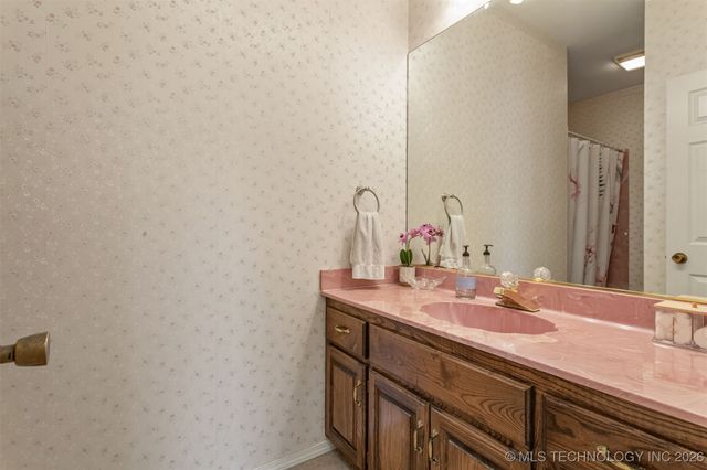 504 W 34th Street, Sand Springs, OK 74063