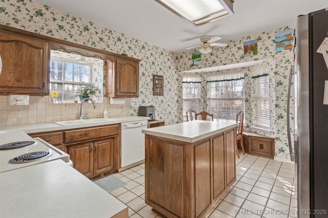 504 W 34th Street, Sand Springs, OK 74063