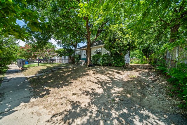 2942 Maryland Avenue, Dallas, TX 75216