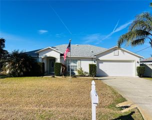 8 FIRETHORN LANE, Palm Coast, FL 32137