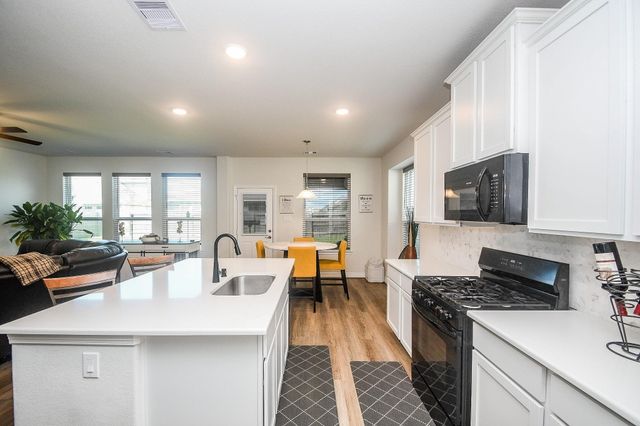 1507 Homewood Point Lane, Rosharon, TX 77583