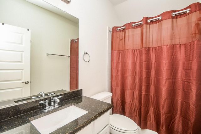 1507 Homewood Point Lane, Rosharon, TX 77583