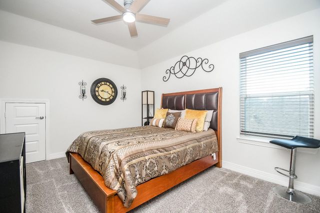 1507 Homewood Point Lane, Rosharon, TX 77583