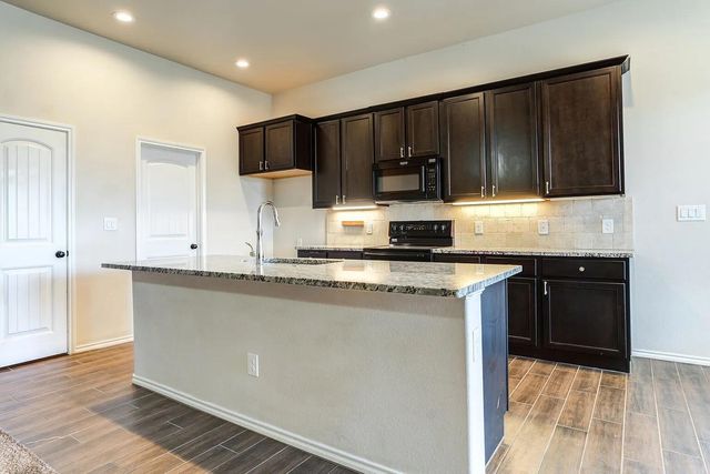 13813 Uvalde Avenue, Lubbock, TX 79423