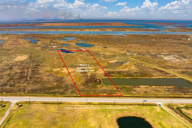 201 Tx-87, Gilchrist, TX 77617