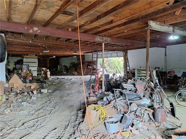 8306-8310 McCormack Drive, Lenexa, KS 66227