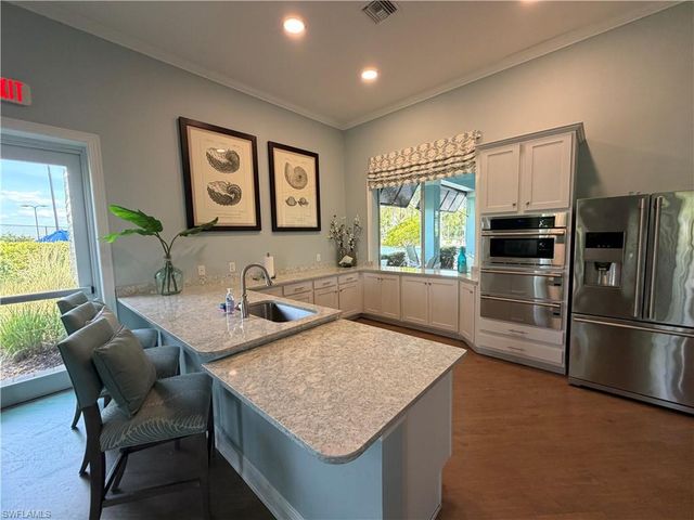 3115 Amadora CIR, Cape Coral, FL 33909