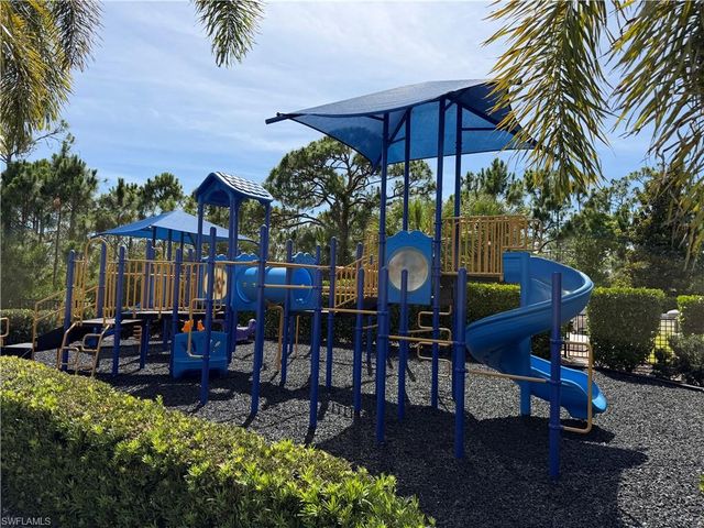 3115 Amadora CIR, Cape Coral, FL 33909