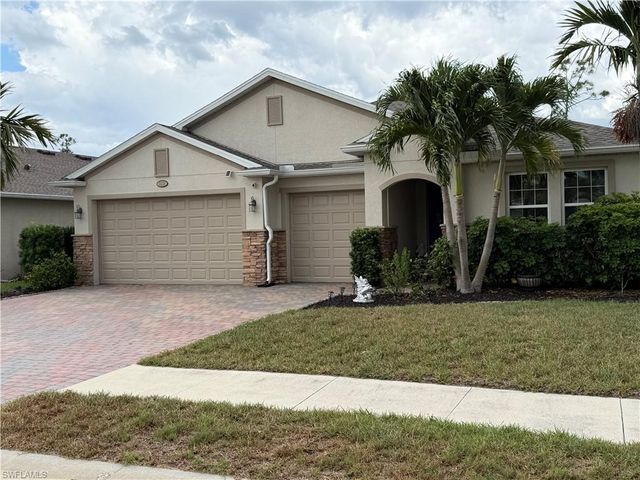 3115 Amadora CIR, Cape Coral, FL 33909