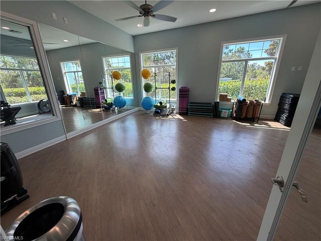 3115 Amadora CIR, Cape Coral, FL 33909