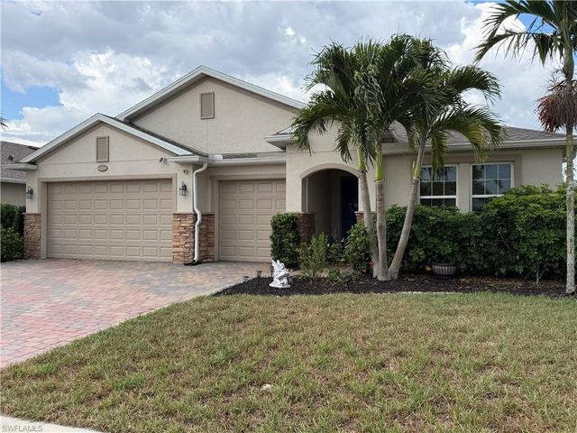 3115 Amadora CIR, Cape Coral, FL 33909