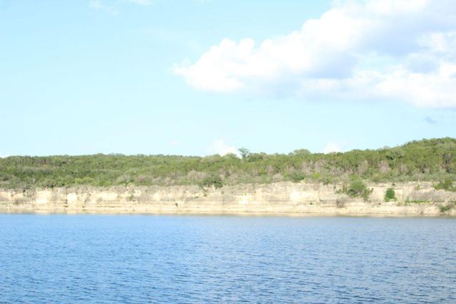 3217 Brasada LN, Marble Falls, TX 78654