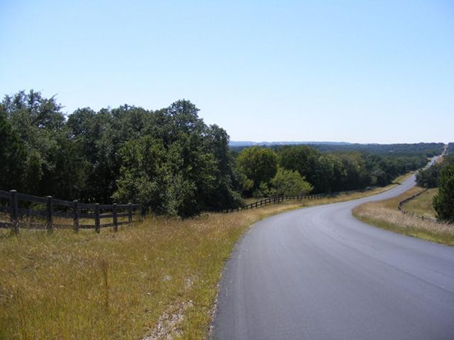 3217 Brasada LN, Marble Falls, TX 78654
