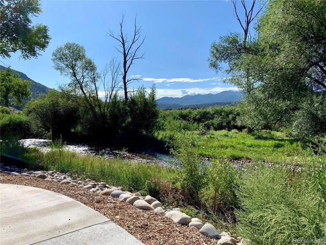 158 Southside Loop, Salida, CO 81201