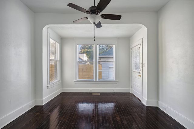 2186 MONROE AVE, Memphis, TN 38104