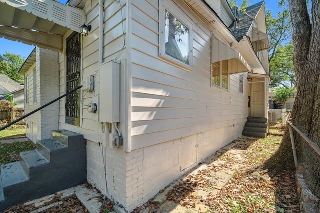 2186 MONROE AVE, Memphis, TN 38104