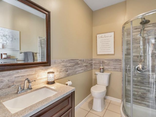 31 Fawn Lake Trail NE, White, GA 30184