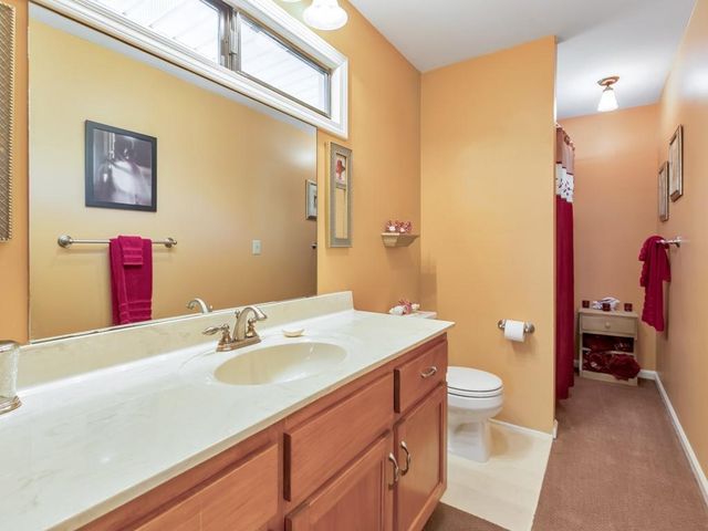 31 Fawn Lake Trail NE, White, GA 30184