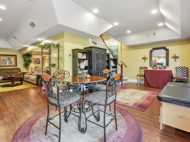 31 Fawn Lake Trail NE, White, GA 30184