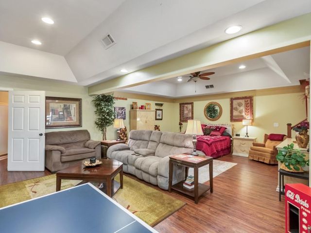 31 Fawn Lake Trail NE, White, GA 30184