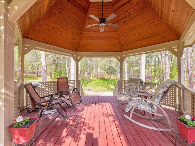 31 Fawn Lake Trail NE, White, GA 30184