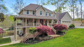 31 Fawn Lake Trail NE, White, GA 30184