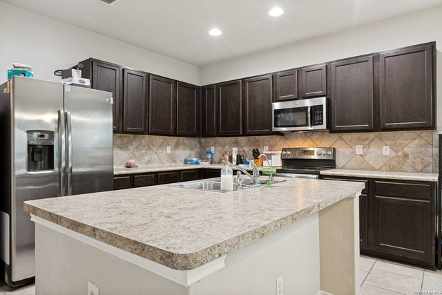 9958 BELMORE CV, San Antonio, TX 78245