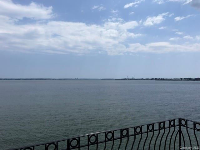 1432 Outlook Avenue 3, Bronx, NY 10465