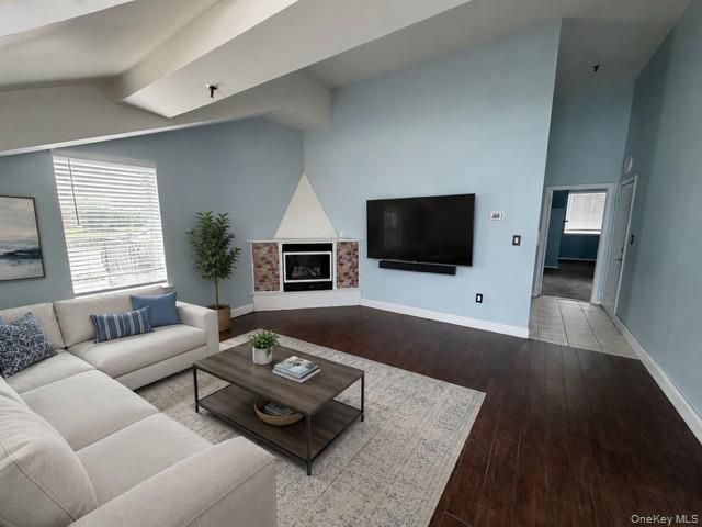 1432 Outlook Avenue 3, Bronx, NY 10465
