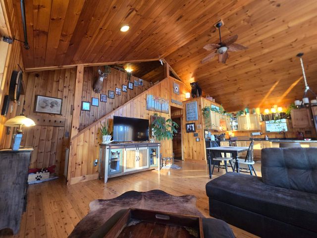 35 Upper Bartonsville Road, Rockingham, VT 05143