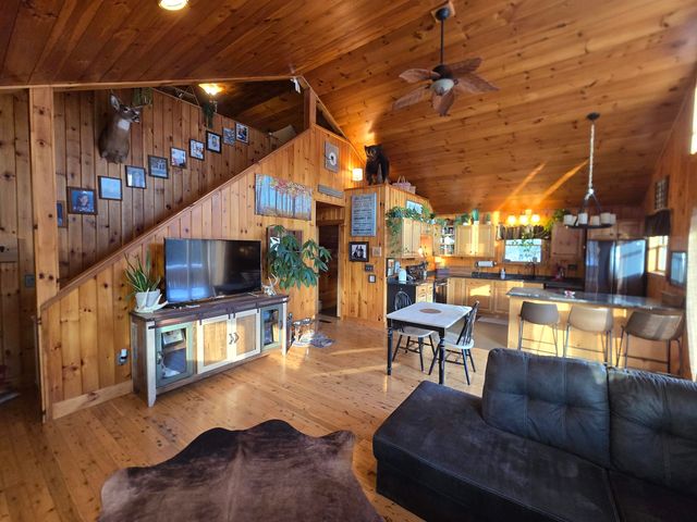 35 Upper Bartonsville Road, Rockingham, VT 05143