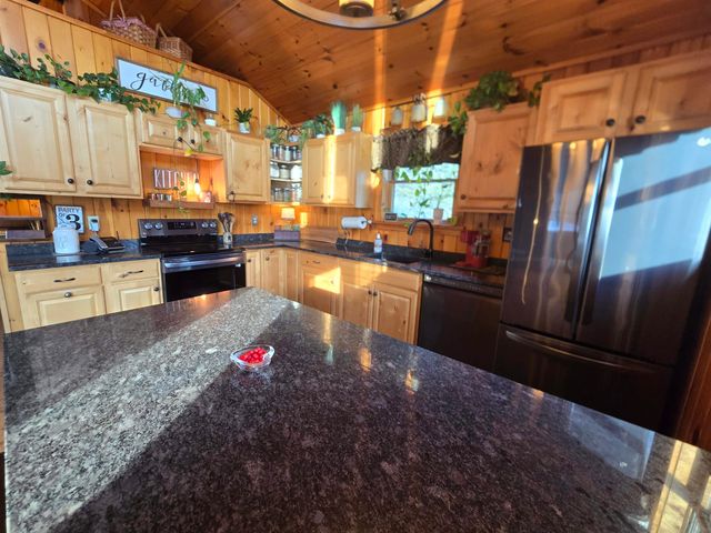 35 Upper Bartonsville Road, Rockingham, VT 05143